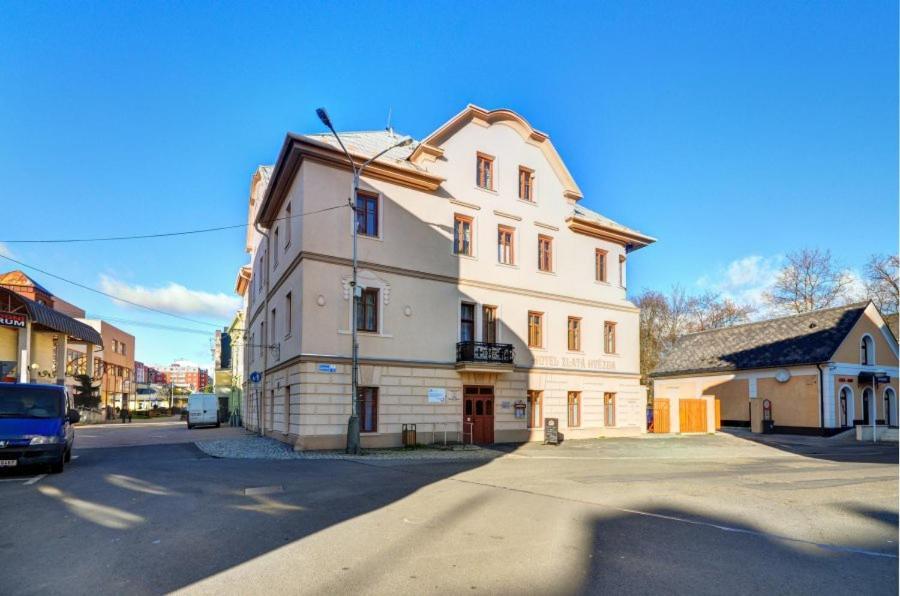 Hotel Hvezda Bruntál Εξωτερικό φωτογραφία